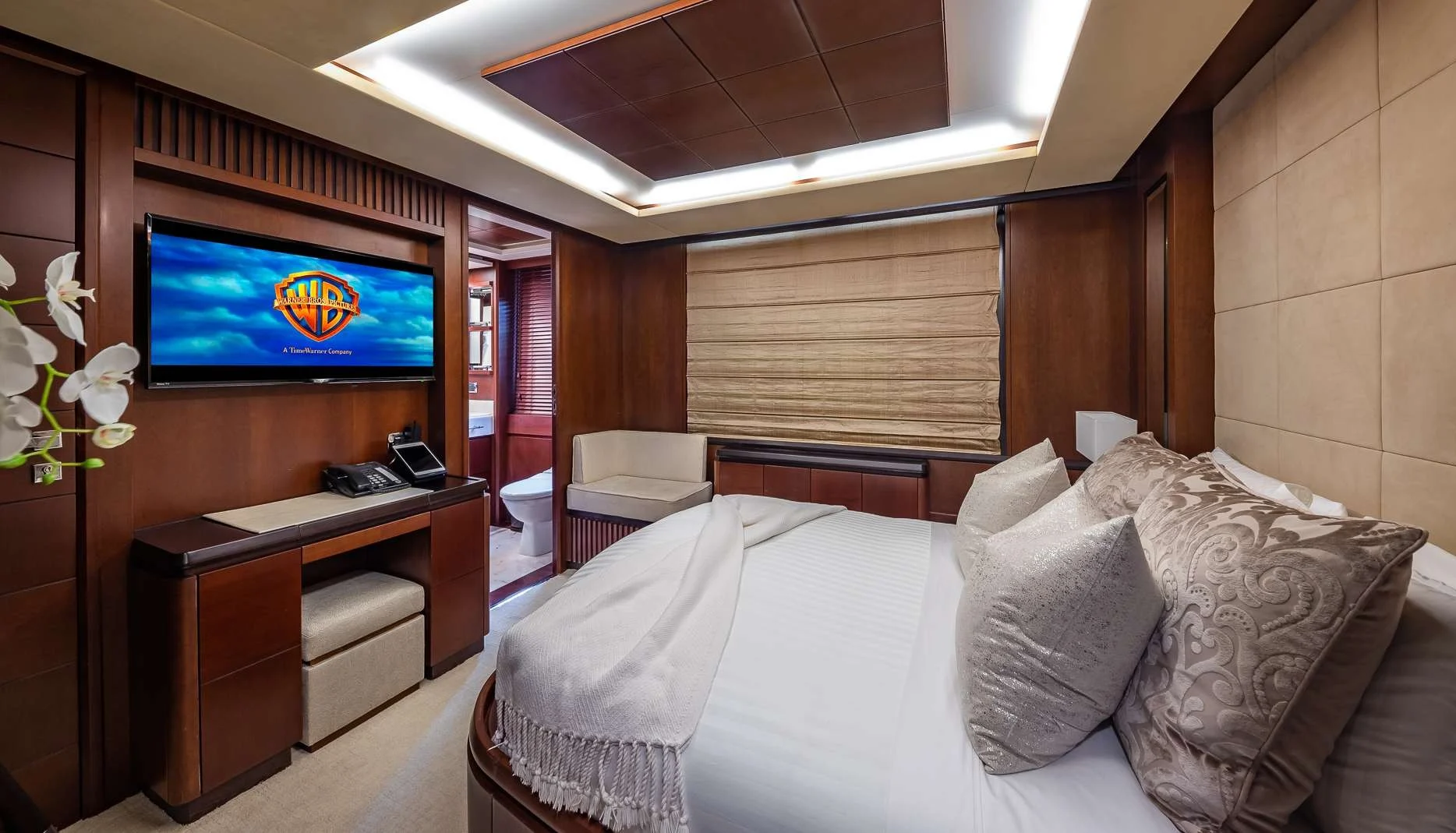 A preview of interior Bedroom cabin