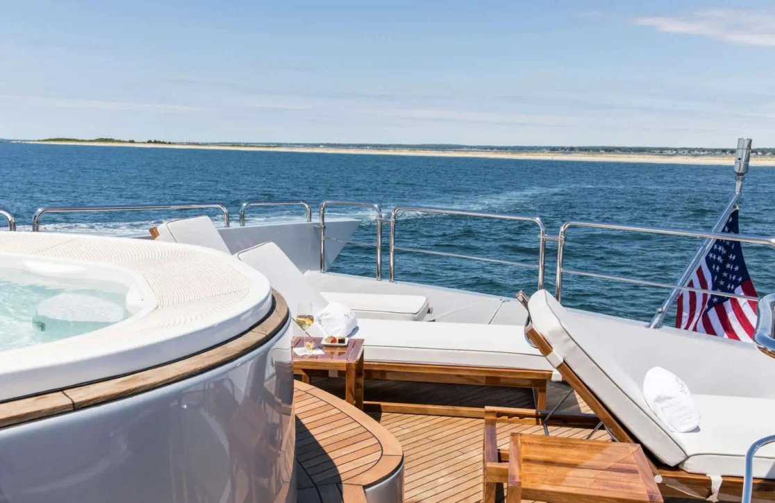 An image of Tail Lights yacht