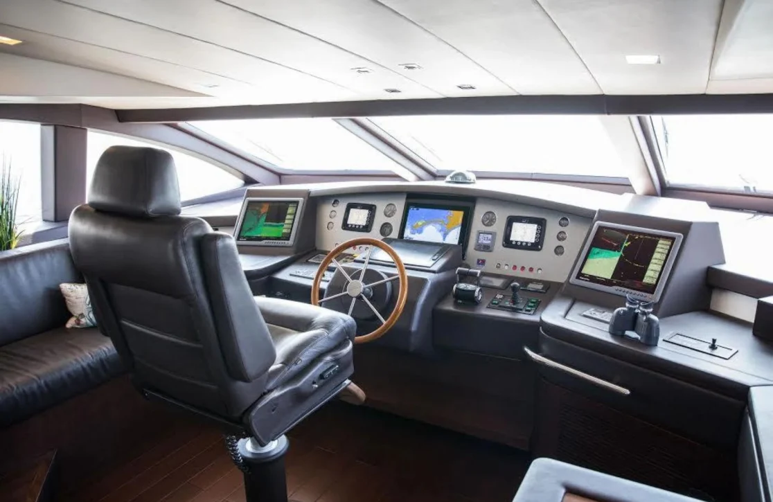 An image of Tail Lights yacht