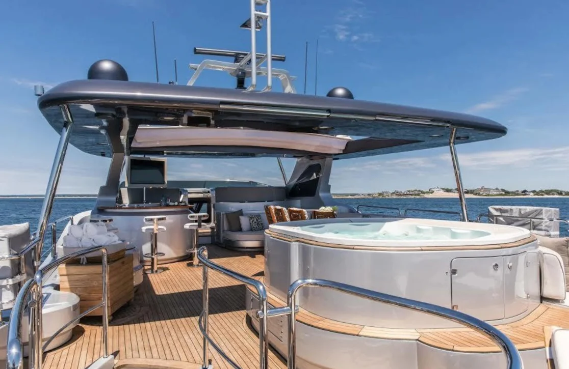 An image of Tail Lights yacht