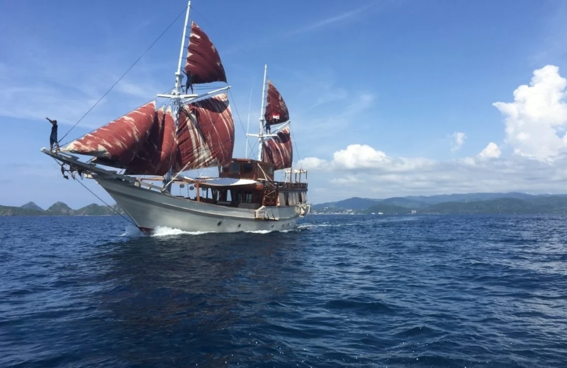 An image of Nyaman Boat yacht