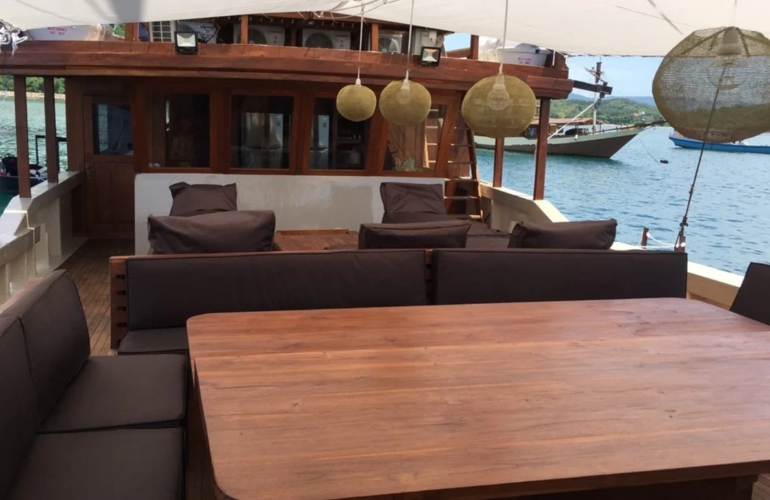 An image of Nyaman Boat yacht