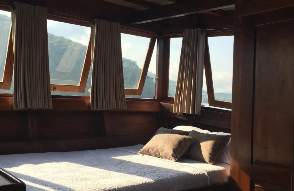 An image of Nyaman Boat yacht