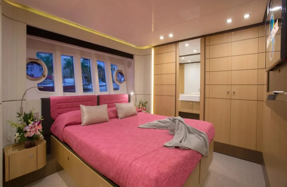 An image of Alandrea yacht