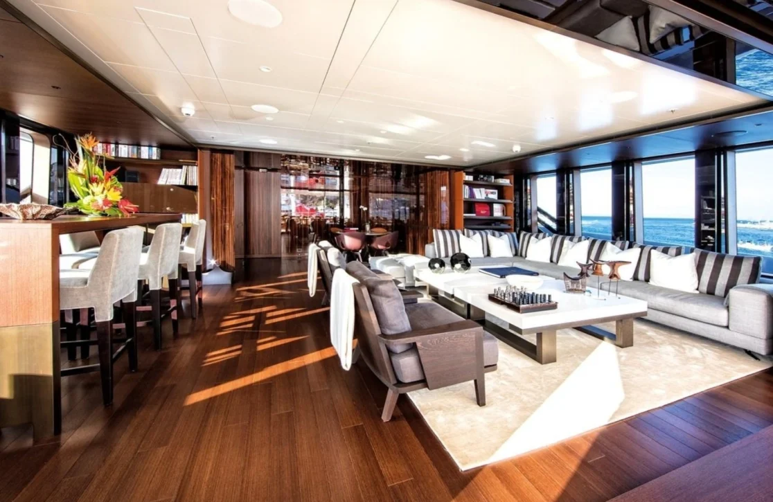 An image of Hallo yacht