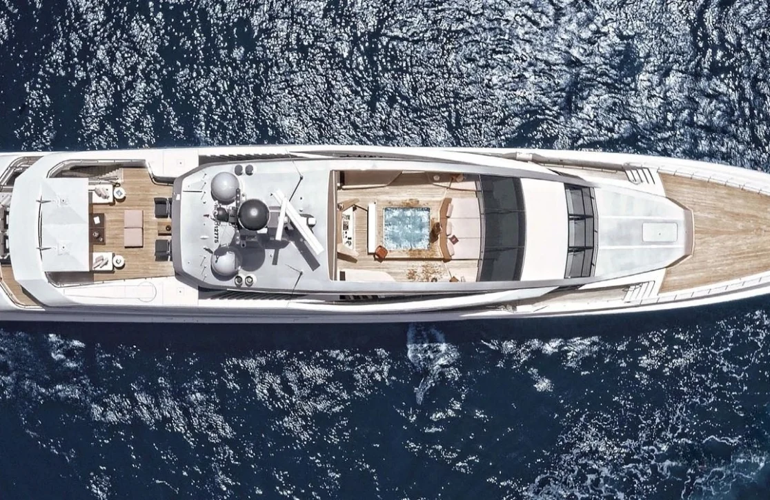 An image of Hallo yacht