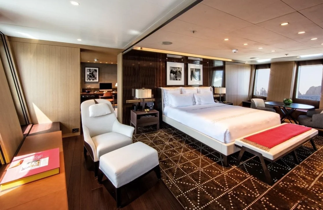 An image of Hallo yacht