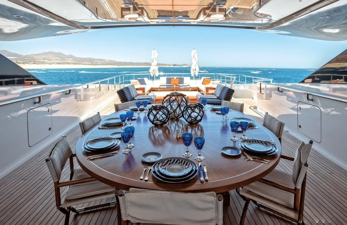 An image of Hallo yacht