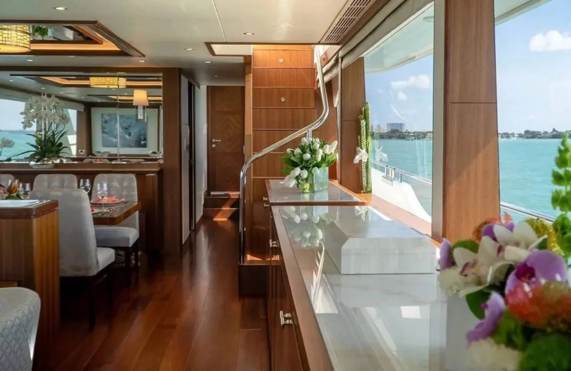 An image of Iridescence yacht