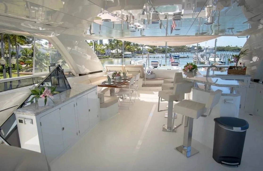 An image of Iridescence yacht