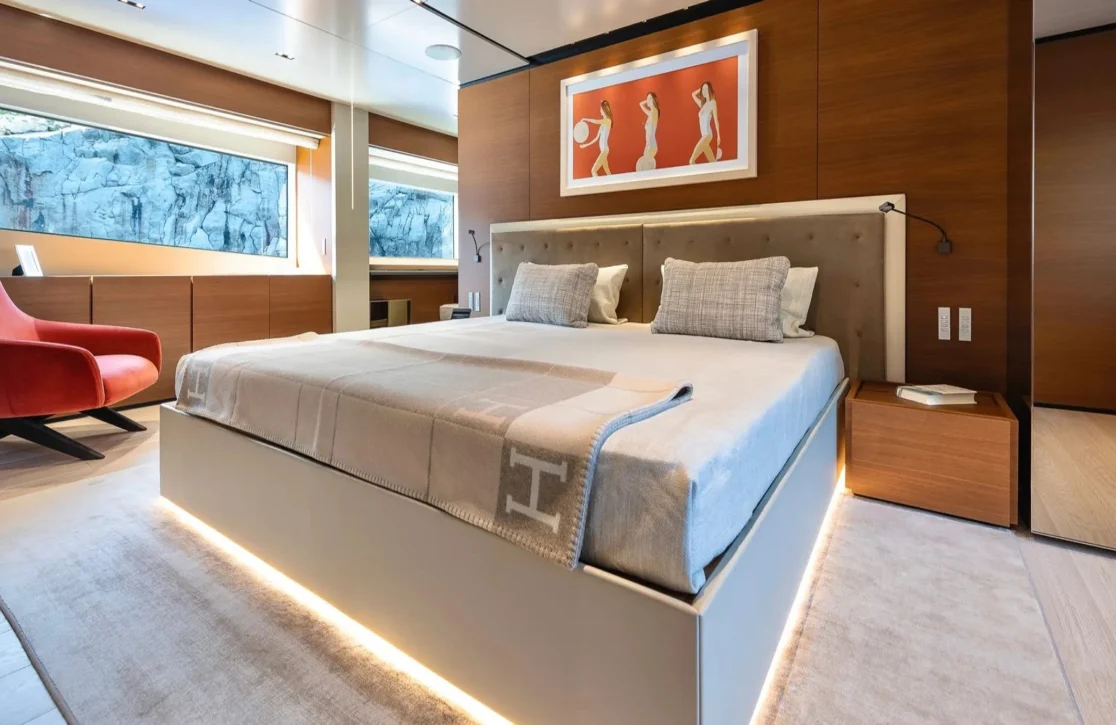 An image of Diana II yacht