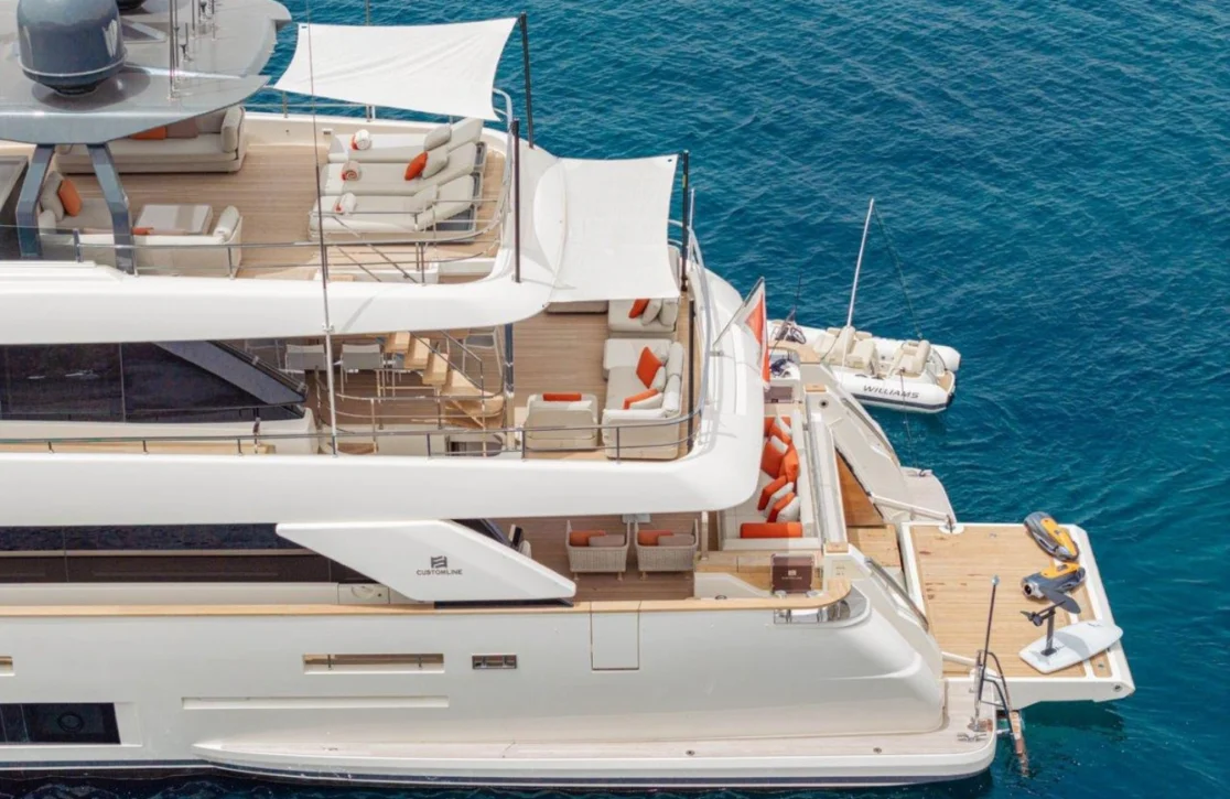 An image of Diana II yacht