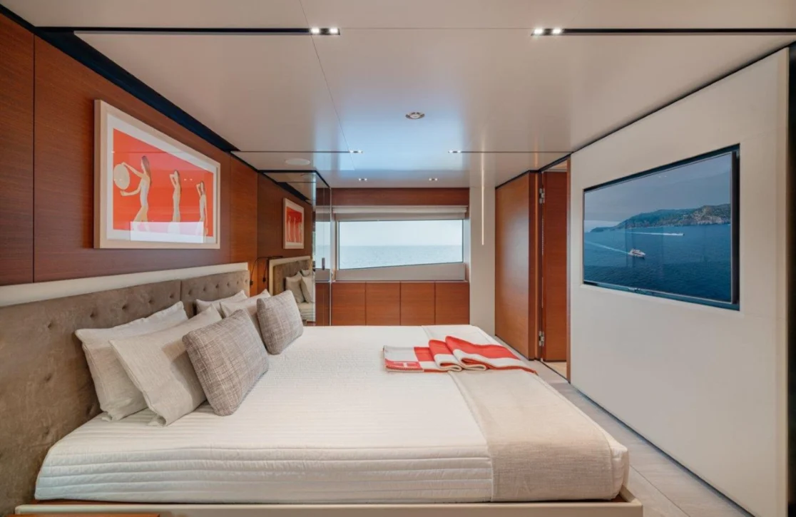An image of Diana II yacht