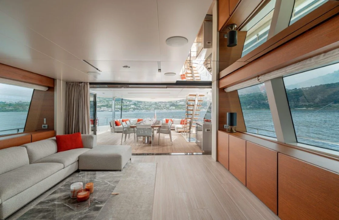 An image of Diana II yacht