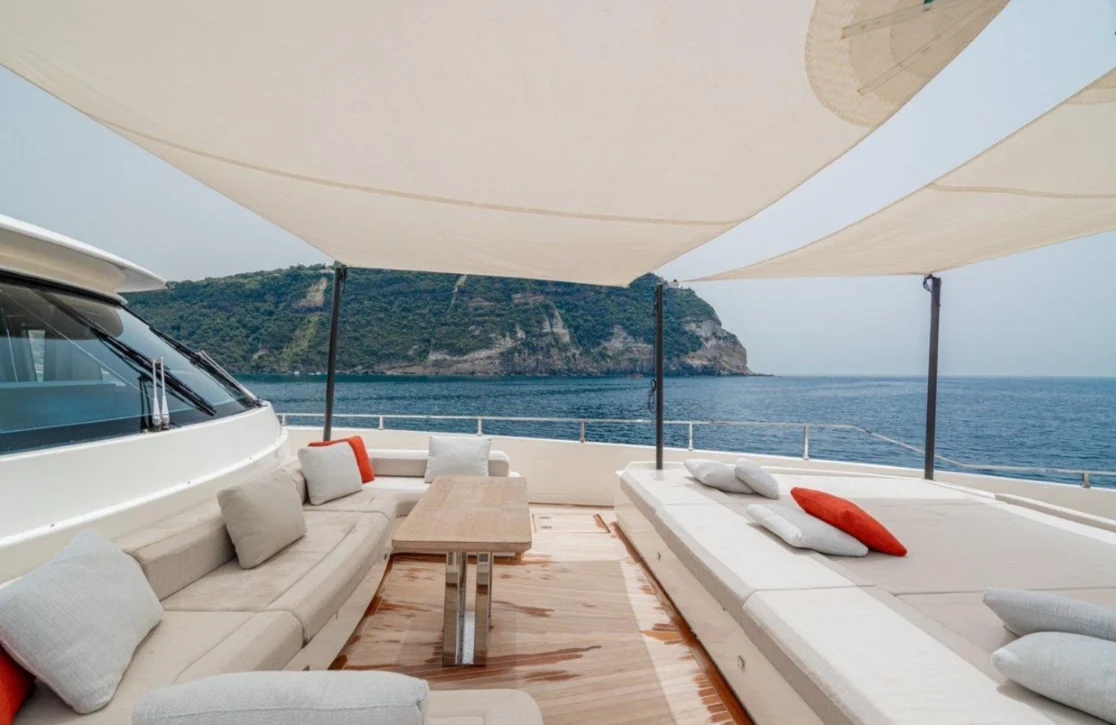 An image of Diana II yacht