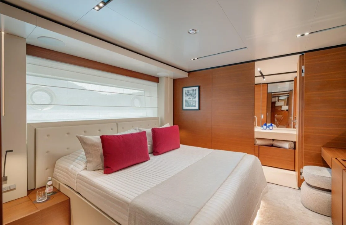 An image of Diana II yacht