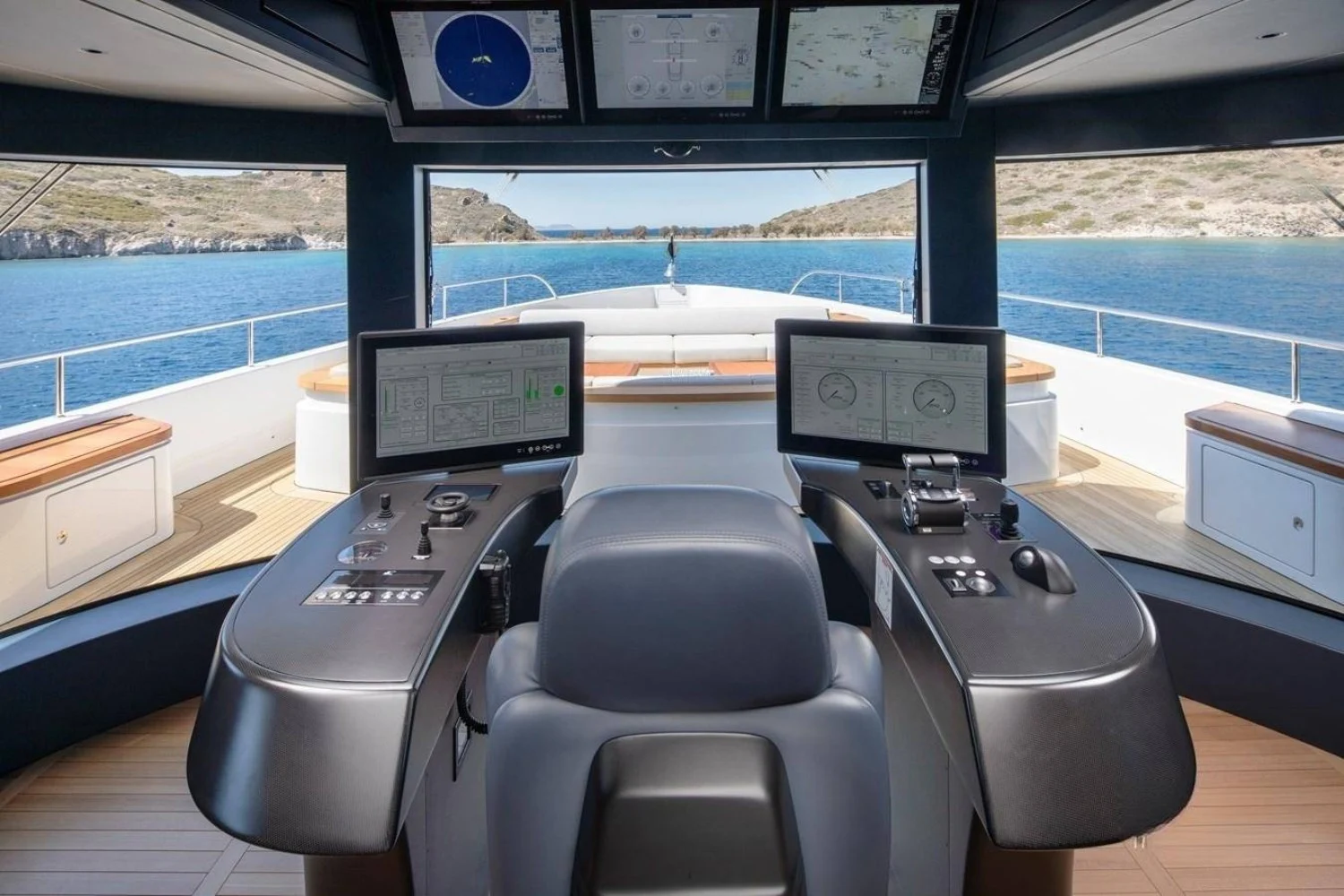 A preview of interior Bridge driving area