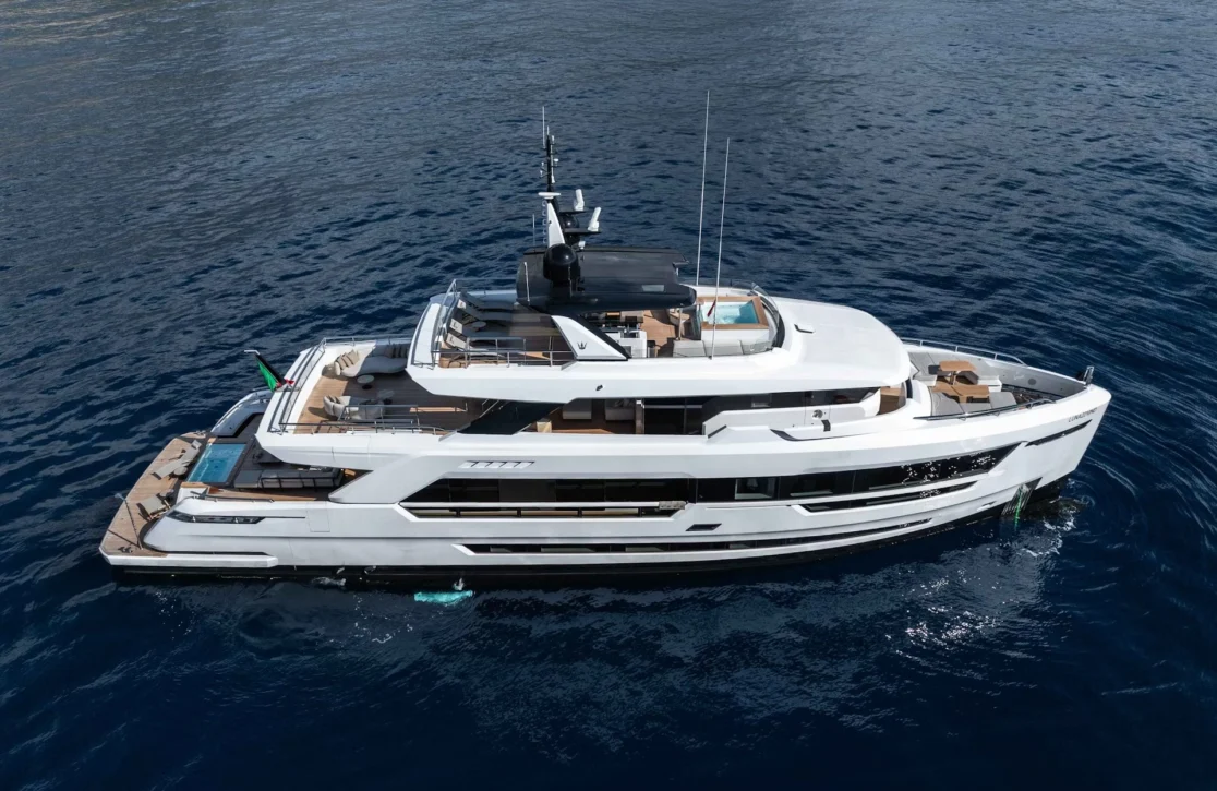 An image of Vayus yacht