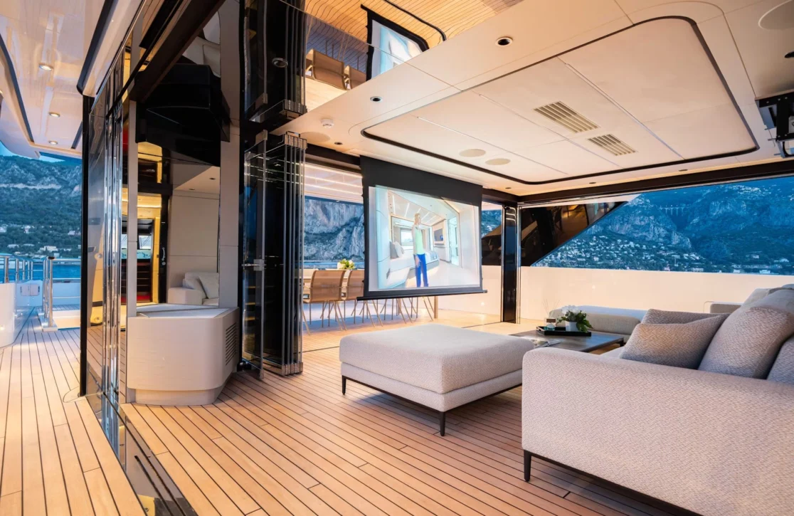 An image of Vayus yacht