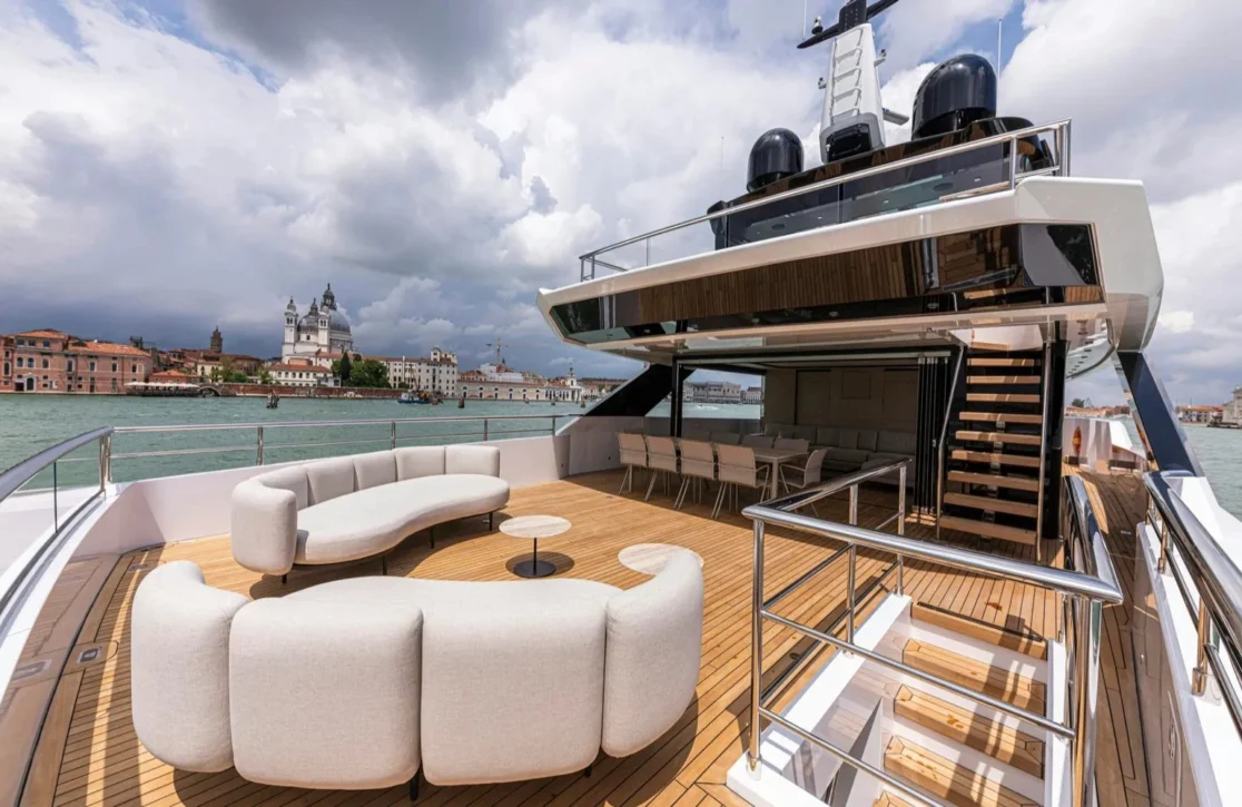An image of Vayus yacht