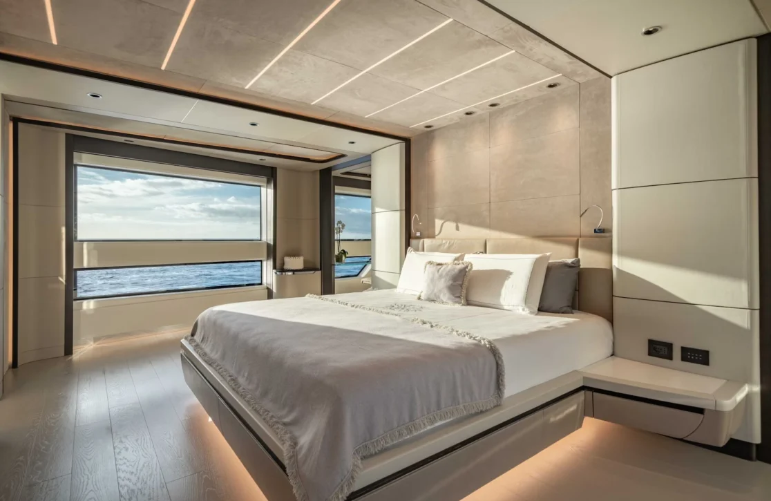 An image of Vayus yacht