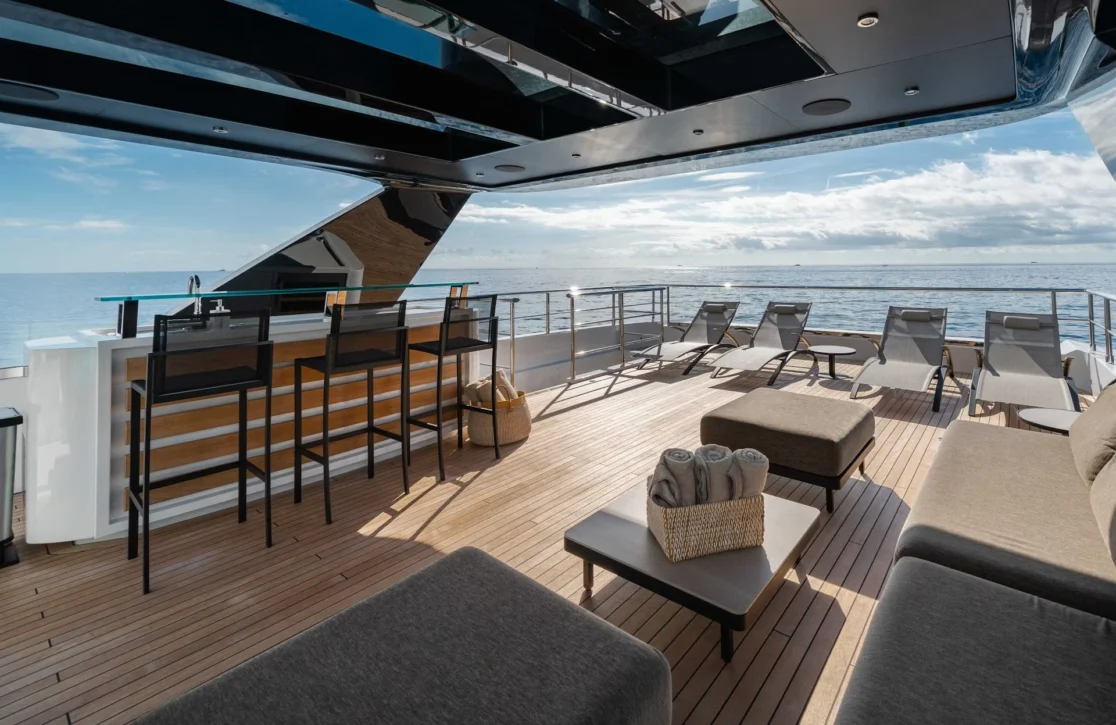 An image of Vayus yacht