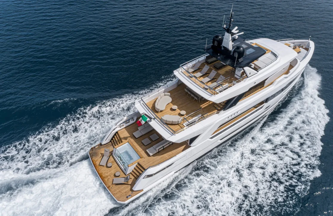 An image of Vayus yacht