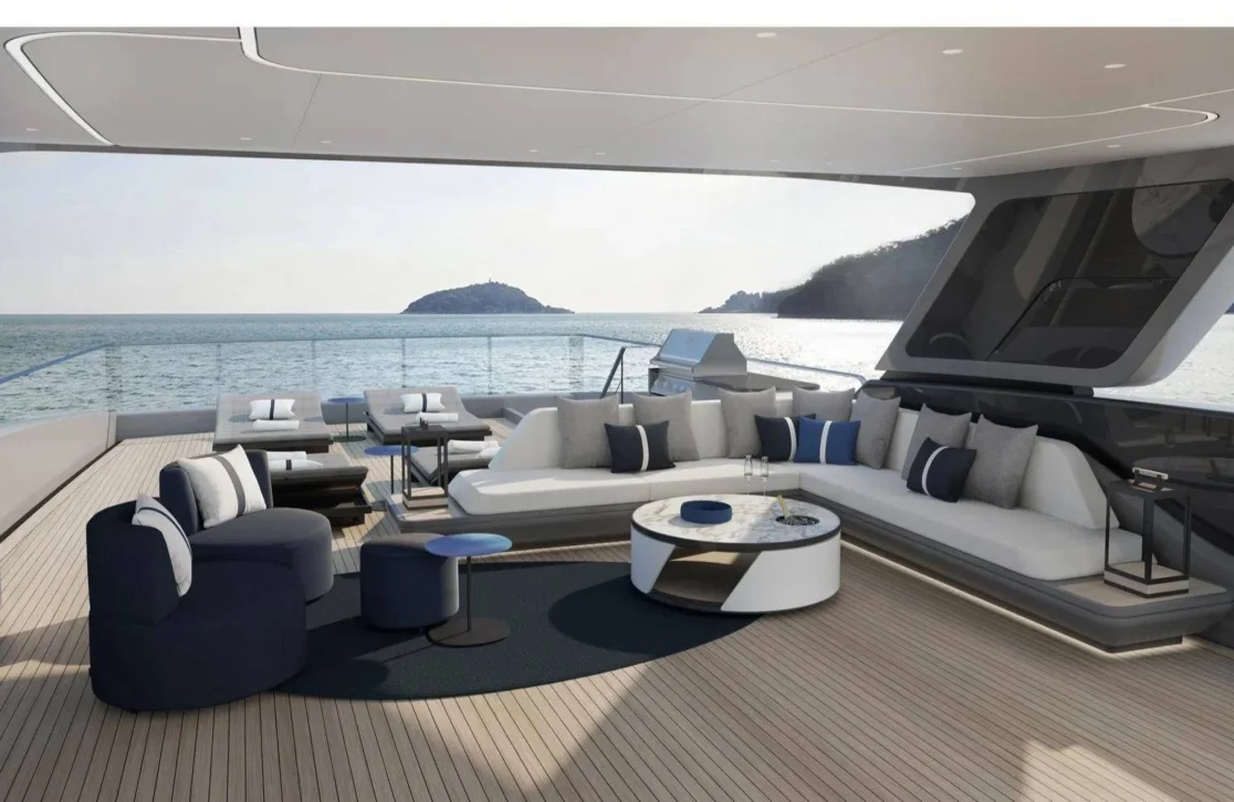 An image of Akula yacht