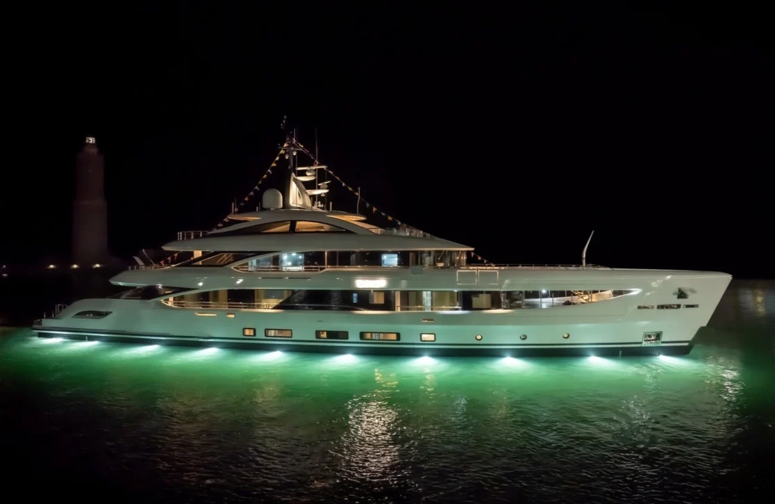 An image of Dyna® yacht