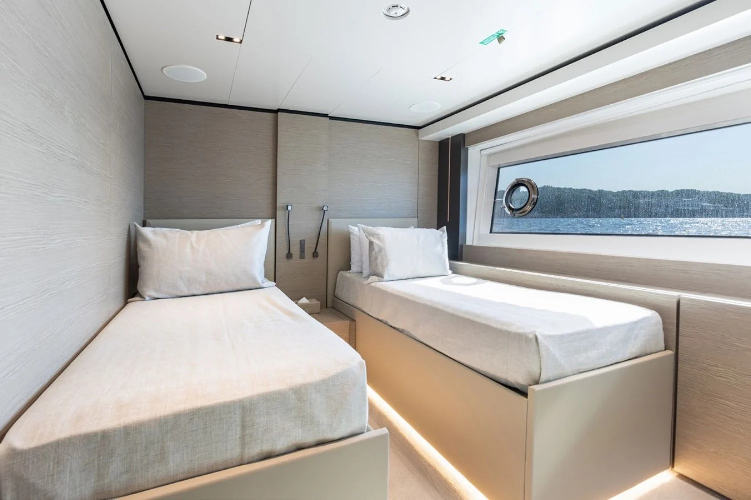 A preview of interior Bedroom cabin