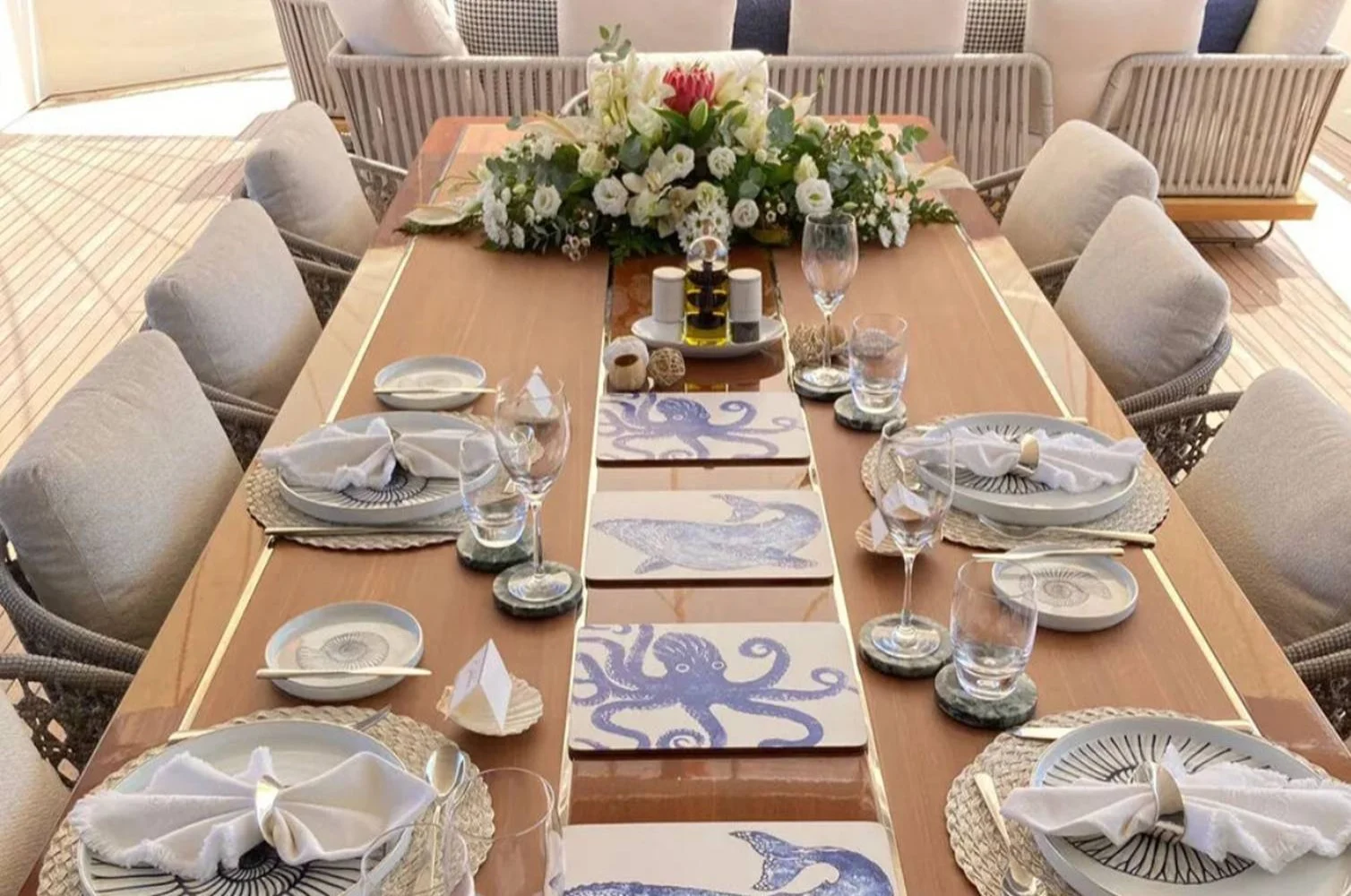 A preview of interior Dining