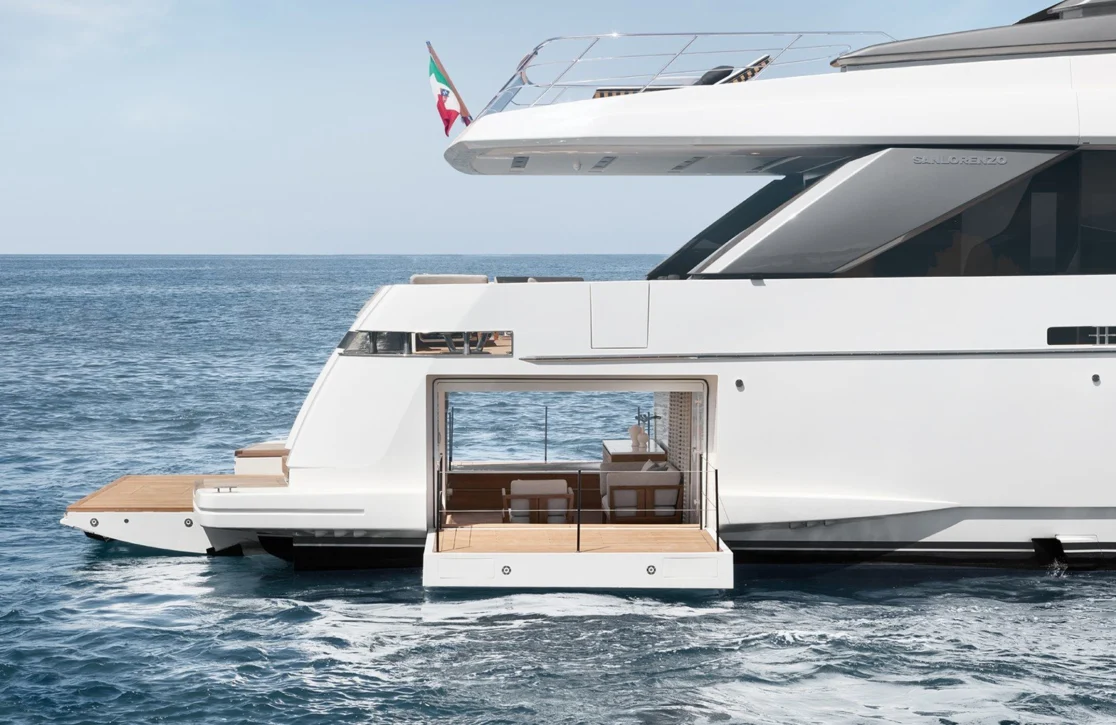 An image of Raph Seven yacht