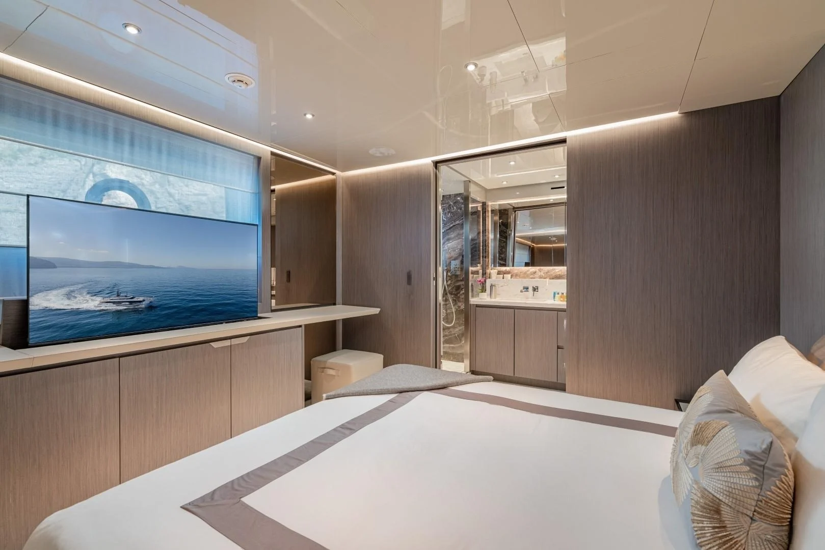 A preview of interior Bedroom cabin
