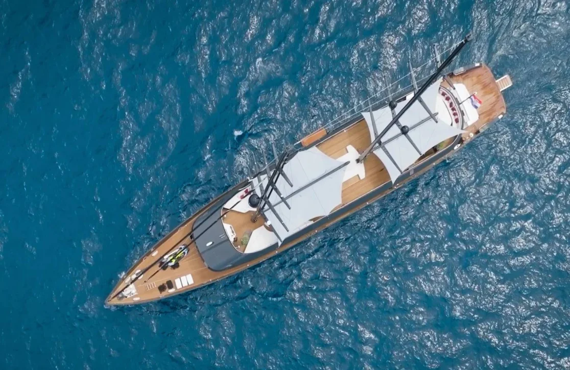 An image of Reposado yacht
