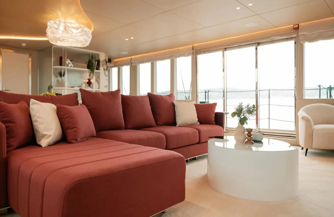 An image of Reposado yacht