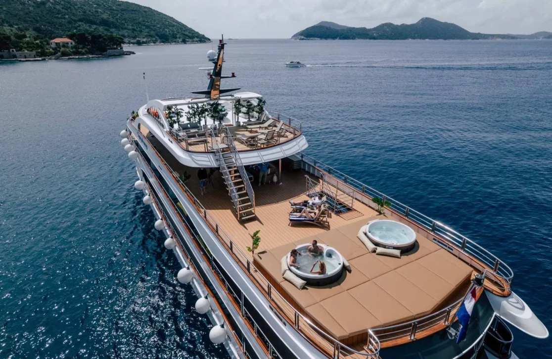 An image of Symphony yacht