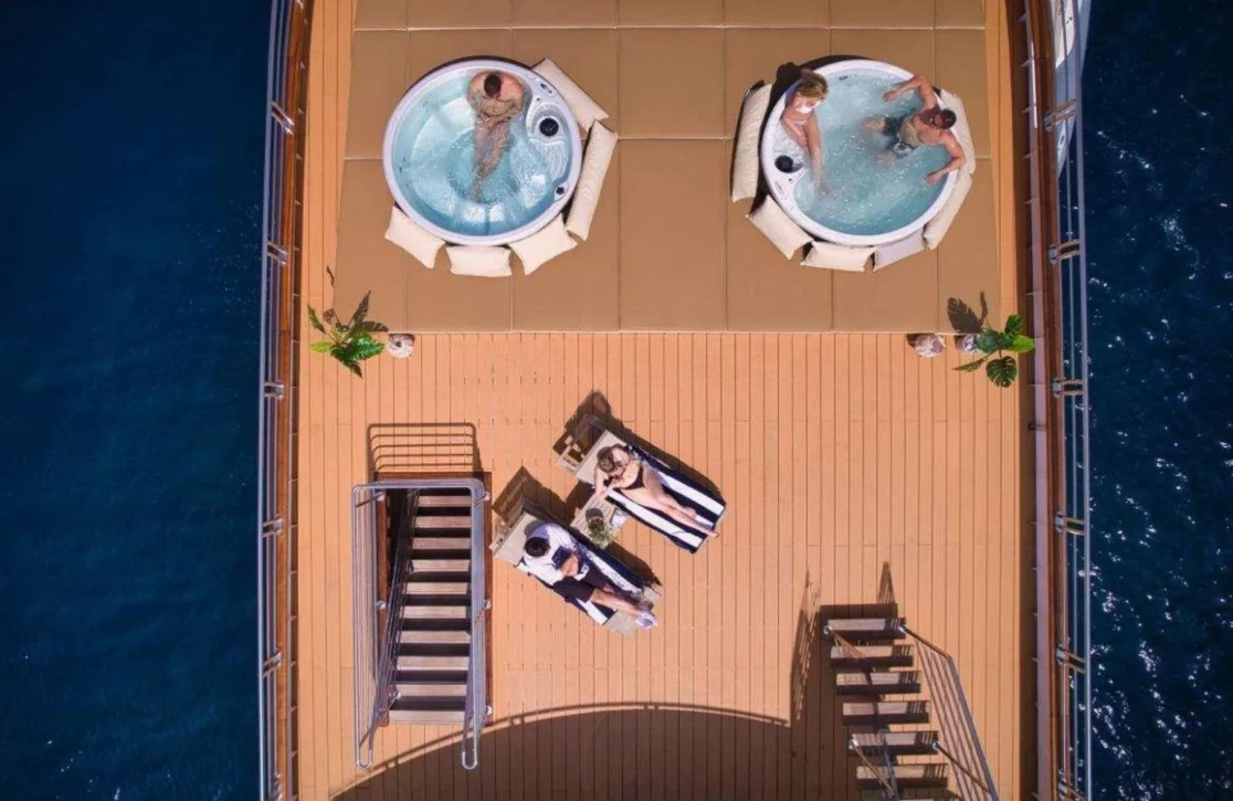 An image of Symphony yacht