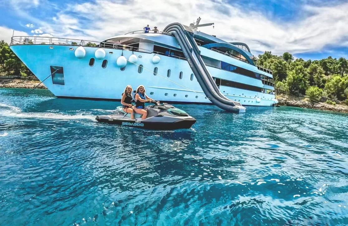 An image of Aretha yacht