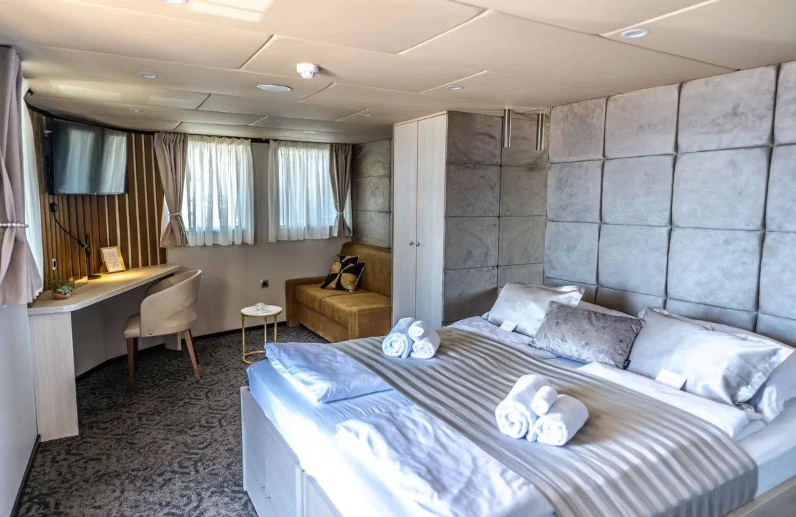 An image of Aretha yacht