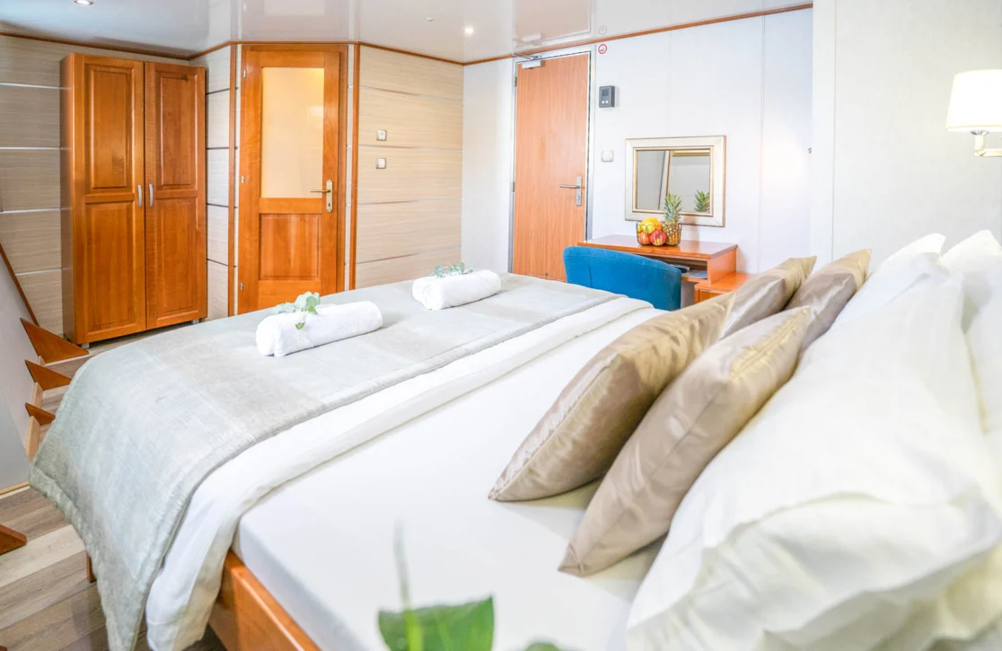 An image of Karizma yacht