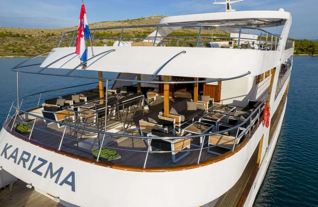 An image of Karizma yacht
