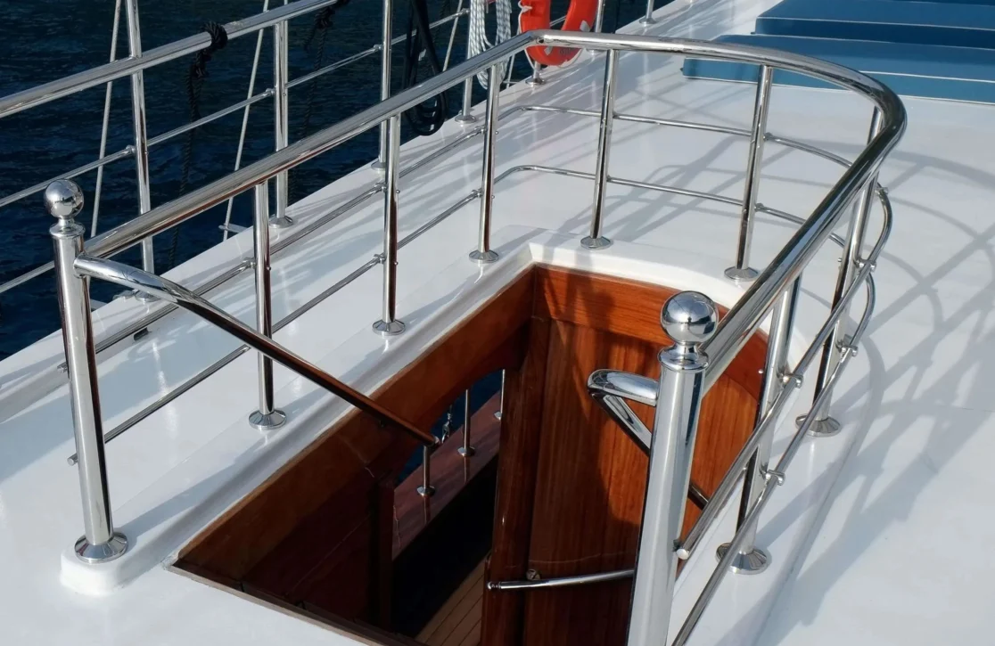 An image of Queen Atlantis yacht