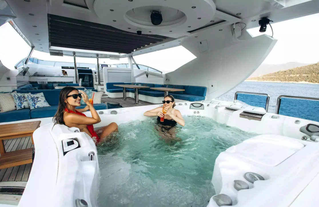 An image of Destiny yacht