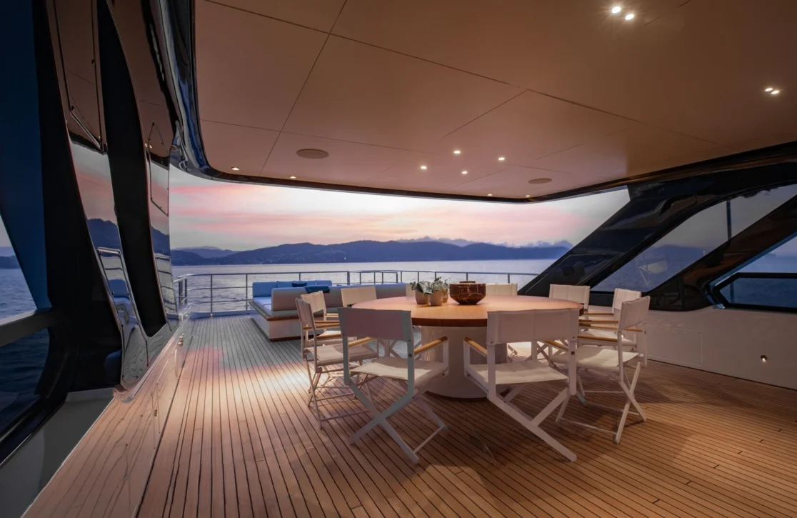 An image of Legend yacht