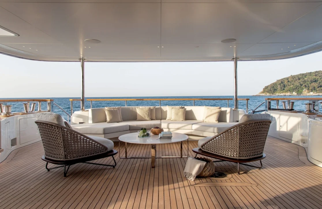 An image of Legend yacht