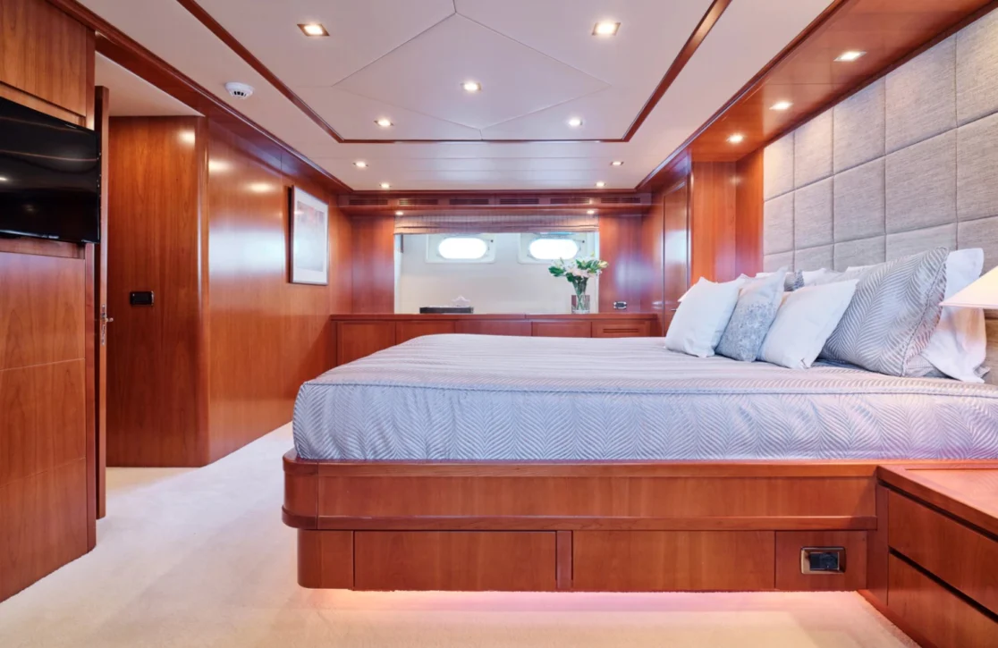 An image of Helios yacht
