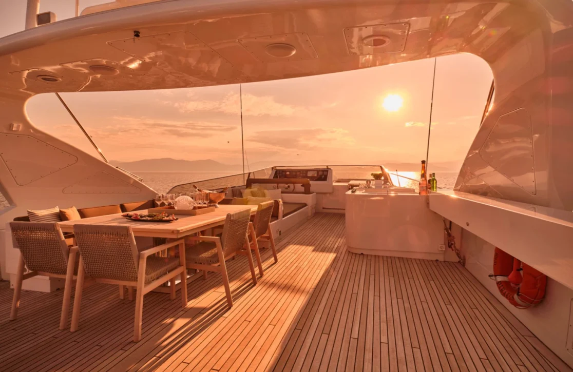 An image of Helios yacht