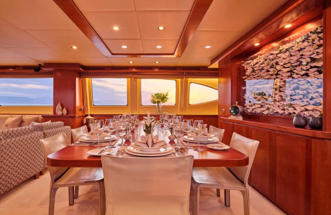 An image of Helios yacht