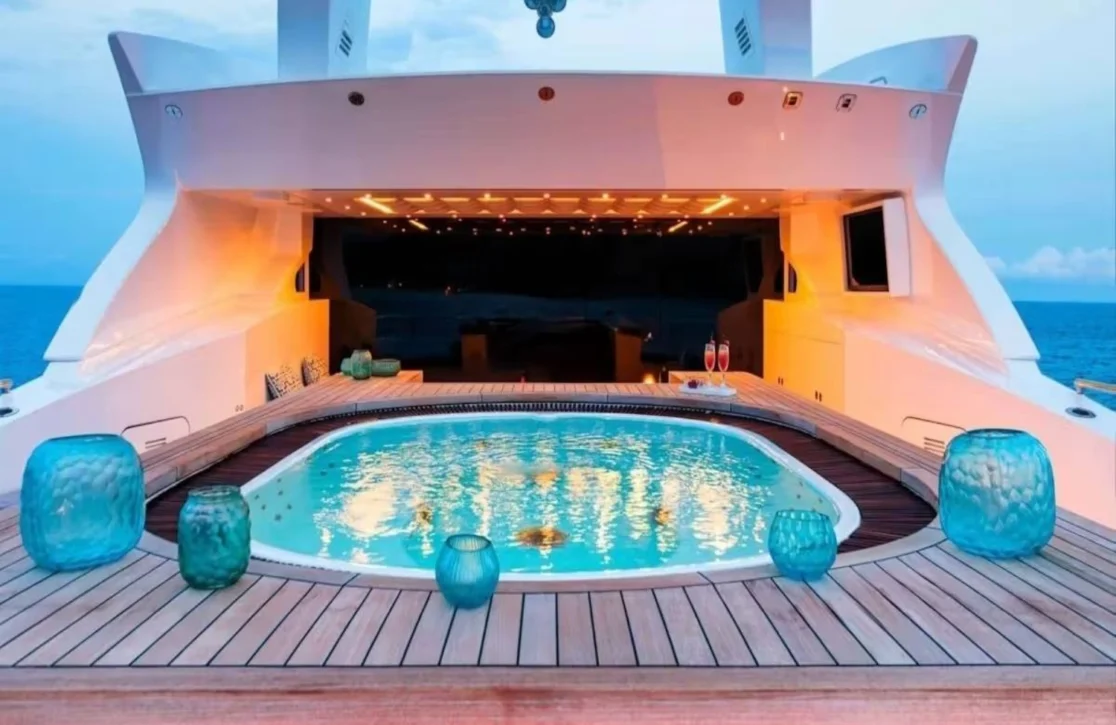 An image of Pearl yacht