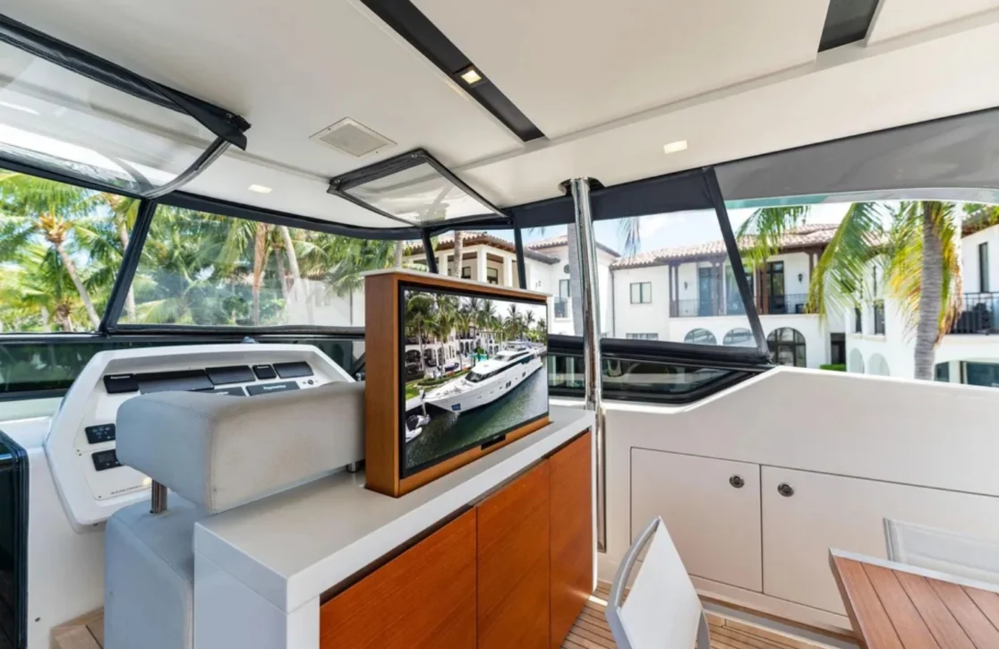 An image of Notorious yacht